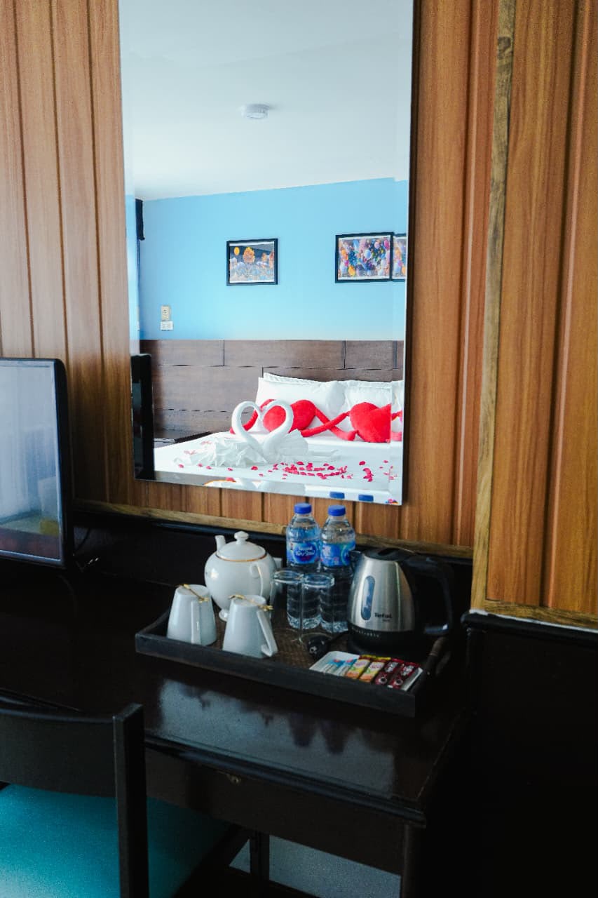 Honeymoon suite dressing area